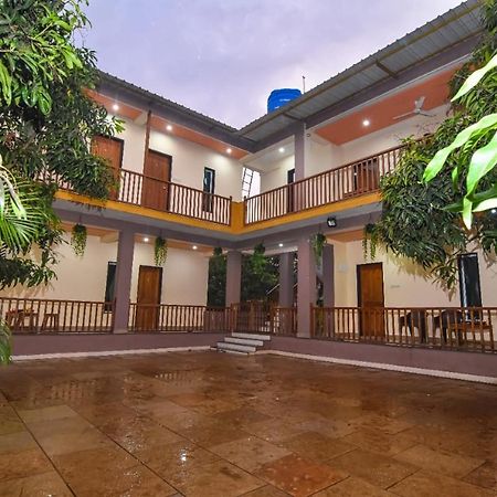 Sk Holiday Homes Алібаґ Екстер'єр фото